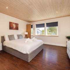 Luxury Stargaze Lodge, Fritton + Hot Tub