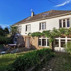 Maison 8 pers jardin centre ville 15 min de plages