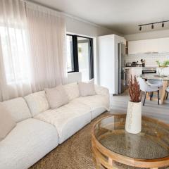 111 Seahorse - 2 bedroom Premium Unit