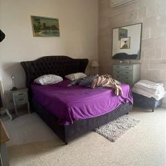 Master Suite with Kingsize Bed and Ensuite