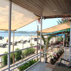 Mountain Palm patnem beach