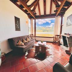 Casa frente a la laguna de suesca naturaleza descanso y cielo estrellado