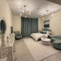 Canal View Studio AG Tower