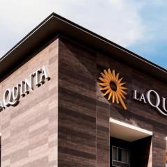 La Quinta Inn & Suites by Wyndham Jamaica NYC/JFK AirTrain