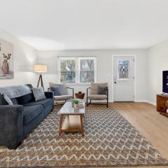 Upscale Serene Patio Garage AMY