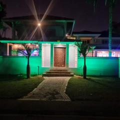 THE SEA BREEZE GUEST HOUSE & VENUE HIRE, 11 on SHELBOURNE