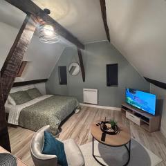 Notre-Dame de Chartres Studio