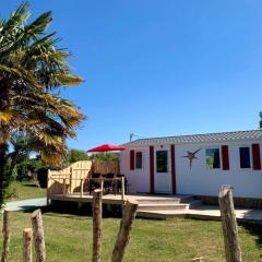 Mobil-home Les volets rouges