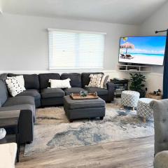 Salty Vibes 6Min Walk to Beach Pool & Dog Loving