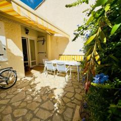 Village Occitan, Maison 8 pers, accès direct à la plage, wifi, parking, terrasse