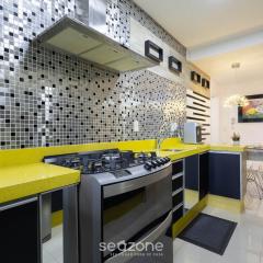 Aptos em condomínio a 350 m da Roda Gigante de BC - IORs