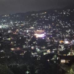 Sky rise mount hotel