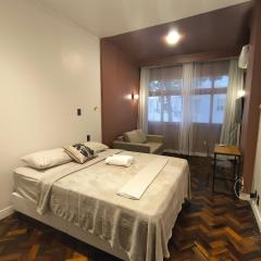 Leme - Atlântica Avenue, on the sand