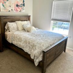 Cozy Queen Room in Peaceful Marietta Home