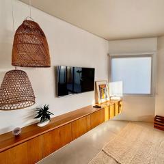 Auguri House 3 bedrooms, large living room with garden