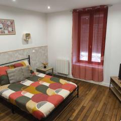 Cozy Studio avec Parking Charleville