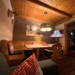 Ferienwohnung Gamsbock Panorama View Balkon, Gartensauna, Garten, Grillplatz