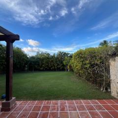 Condo 1bdr 1bth with kitchen and garden