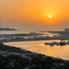 Prestige Heights 1BR with Iconic Views