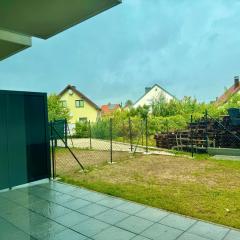 Modern Design Apartment with Terrace & Free Parking