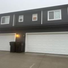 Luxurious Brand New Entire 3br and 2bath