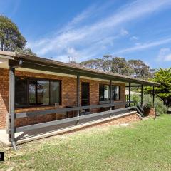 Cuttagee Beach Cottage 1