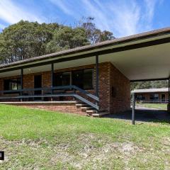 Cuttagee Beach Cottage 2