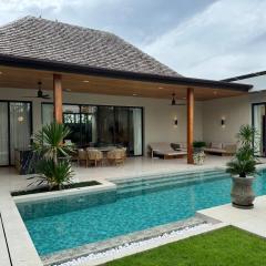 Luxury Pool and Gym Villa Layan