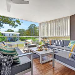 The Jacaranda - Pet Friendly, Air-Con, Wifi, Boat Parking, Large backyard