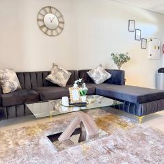 Jazlyn City Loft at 51 on Lazarett