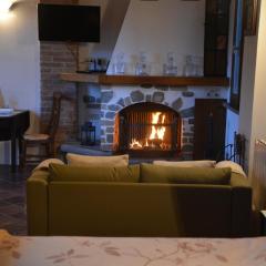 Villa Bucciano, Casa Il Fienile