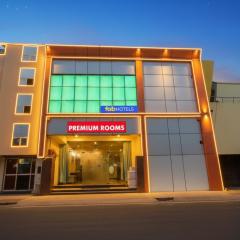 FabExpress Premium Rooms - Nr Yashobhoomi Convention Centre