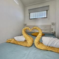 TAR11D - Estudio con Vistas al mar, Wifi, Smart TV, Fire Stick Amazon, en el Centro, a 600 metros Playa