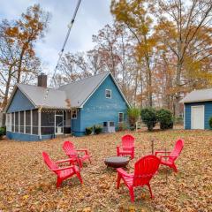 2 Mi to Tims Ford Lake! Cozy Cottage with Fireplace
