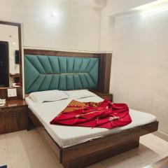 hotel raveena place