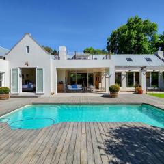 Constantia 5BR - Garden, Pool & Playground