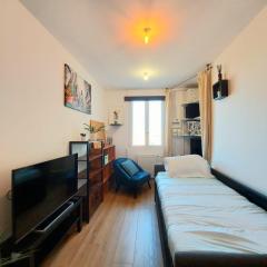 Cozy Studio in Paris 18