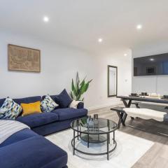 Stone Street - Stylish central 3 bed apartment