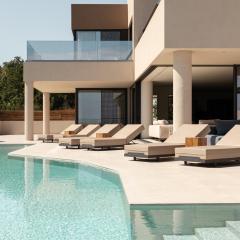 Aerial Villa - Award Winning Luxury Retreat