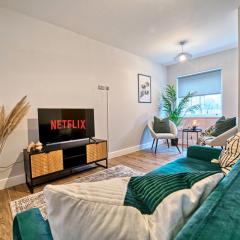 Central and Stylish, Garden and Parking