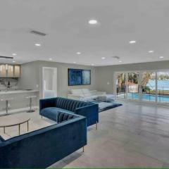 Casa 5Q c/ Piscina e Vista Lago — 3min Universal