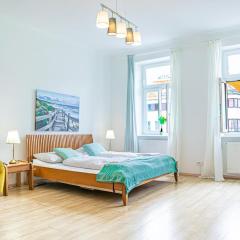 Affordable 2BR Shared Apt Central Location in Vienna