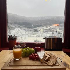 Kvalitetshytte - Sauna, grillhus & 3 min til skibakken