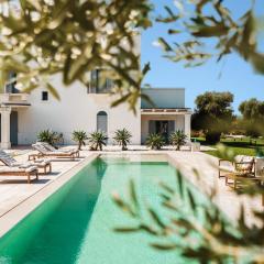 HelloAPULIA Masseria Carretta - Infinity Pool & Sea View Escape, 2 min from Savelletri and the coastline