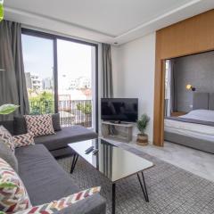 B5 Modern bright studio with city view