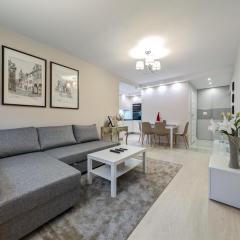 Drukarska Serenity Apartment by BookingHost