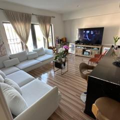 Private Room and Bath By Hudson River