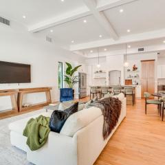 3,200-Sq-Ft Hideaway 5 Mi to Downtown Sarasota!