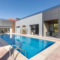 Villa Ramona, Calme, Luxe et Piscine