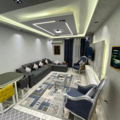 أجمل وأروع شقه مفروشه تطل على الاستاد بمدينة نصر